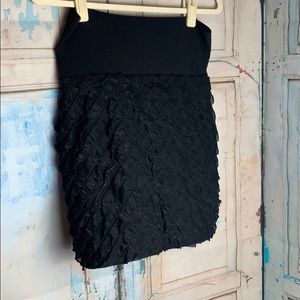 Black pencil skirt with ruffles Mandee Size M